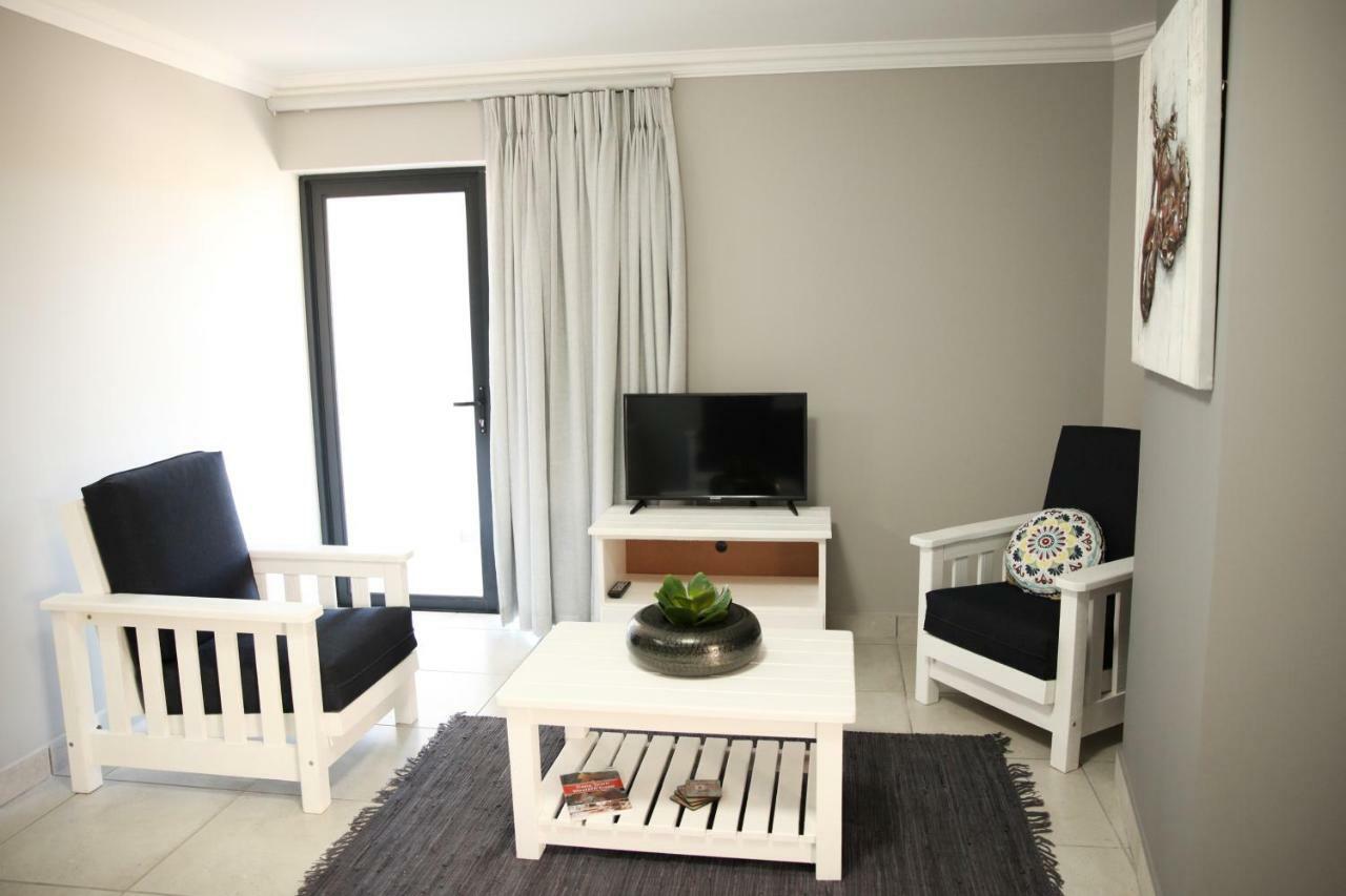 Mari-Amor Self-Catering Apartments Моссел-Бей Экстерьер фото